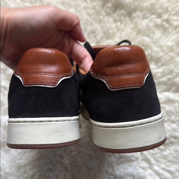 ALLEN EDMONDS- Port Washington 1922 - Size 10 Men's Black and Brown Snea… - Picture 5 of 8